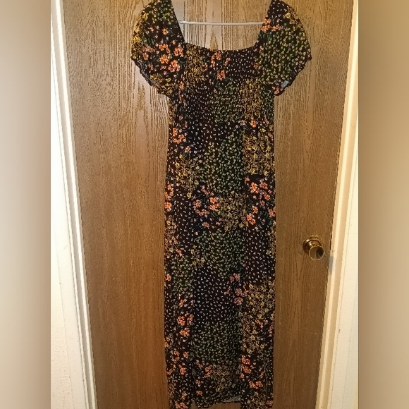 Spring Dress - Picture 3 of 5